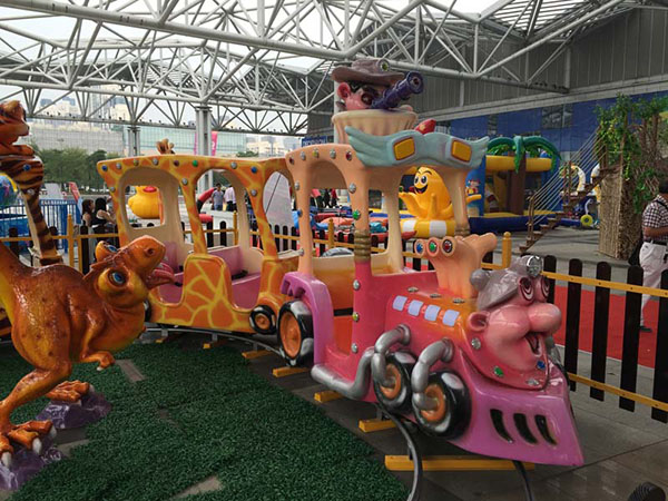 草原歷險(xiǎn)小火車(chē)游樂(lè)設(shè)備
